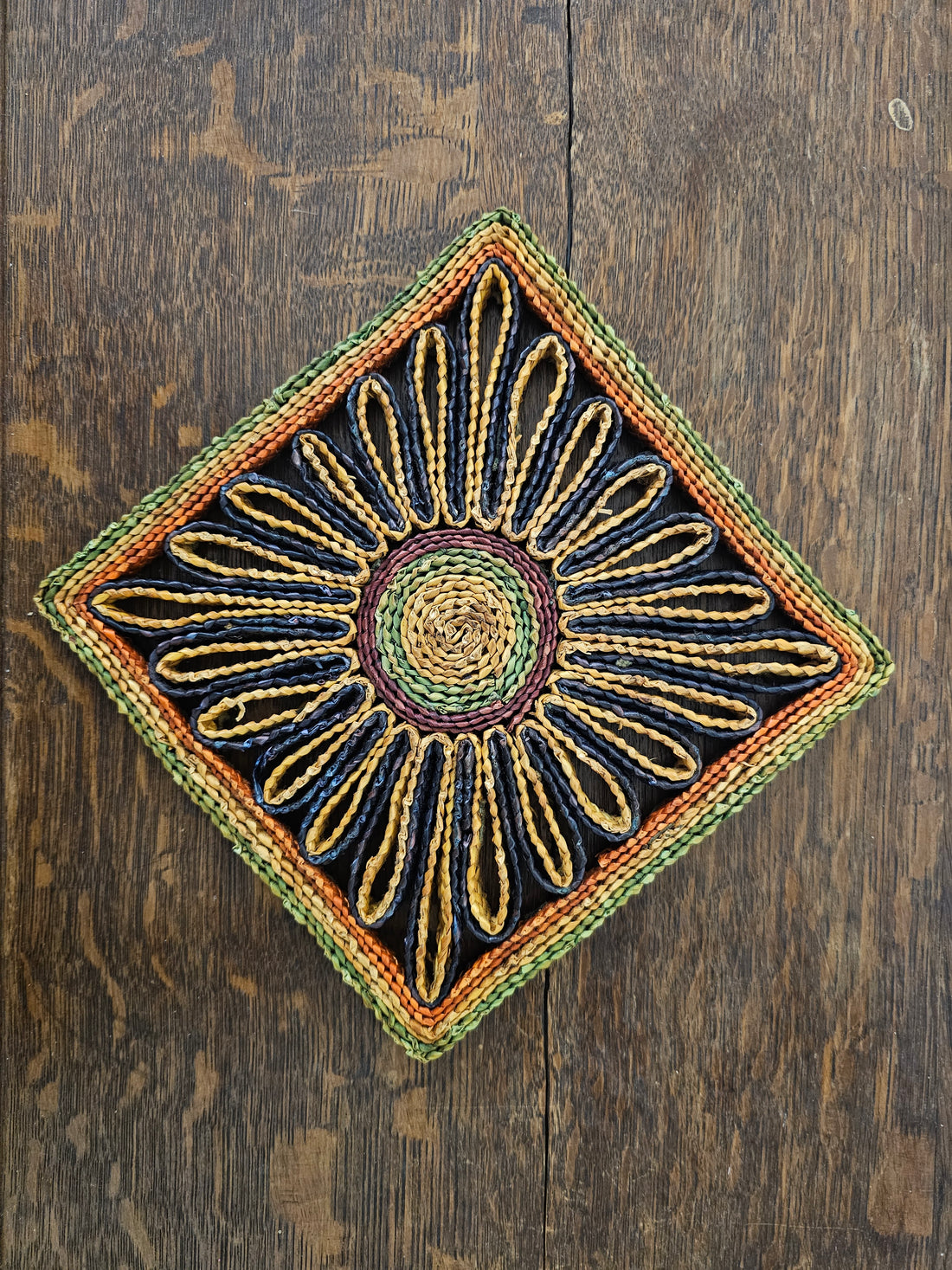 Raffia onderzetter vierkant oker paars