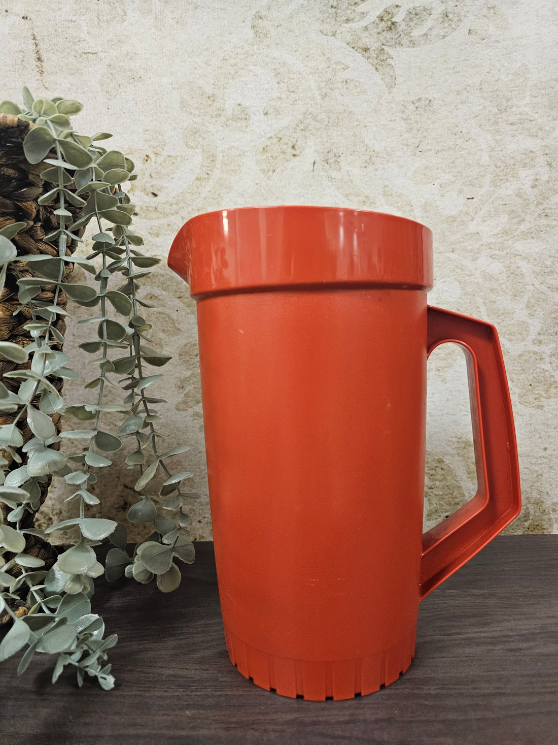 Tupperware kan 2 liter roestbruin