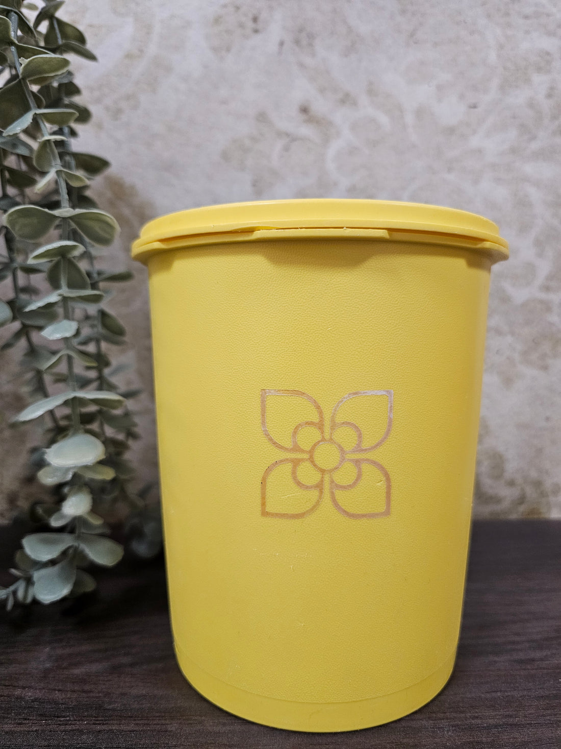 Tupperware gele trommel sterdeksel