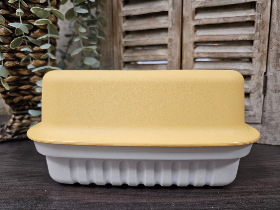 Tupperware kornuit kaasdoos geel