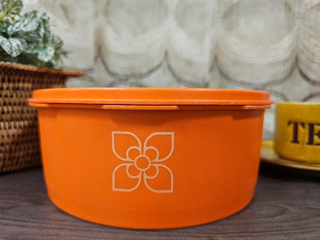 Tupperware oranje koektrommel