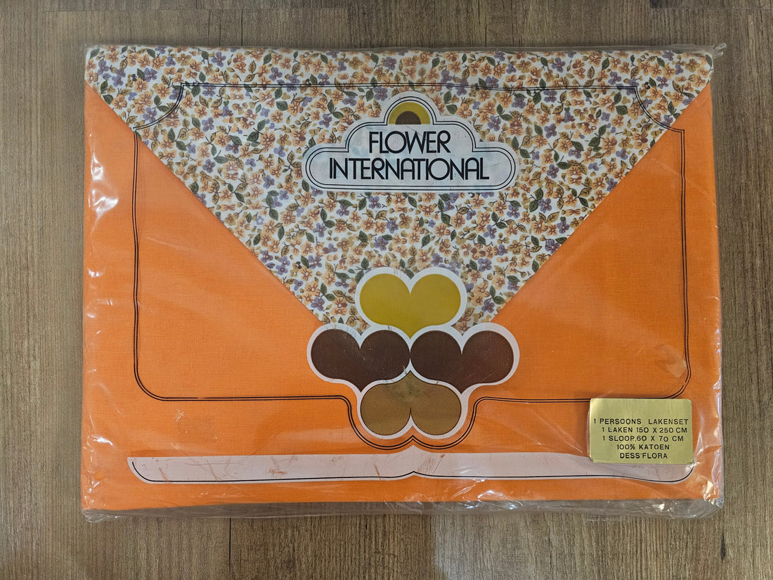 Flower International oranje laken + sloop