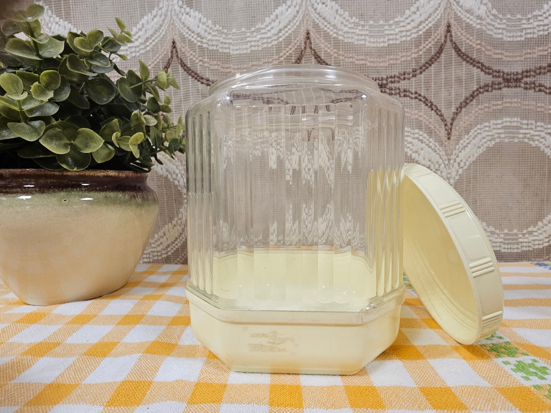 BK vintage kunststof voorraadpot