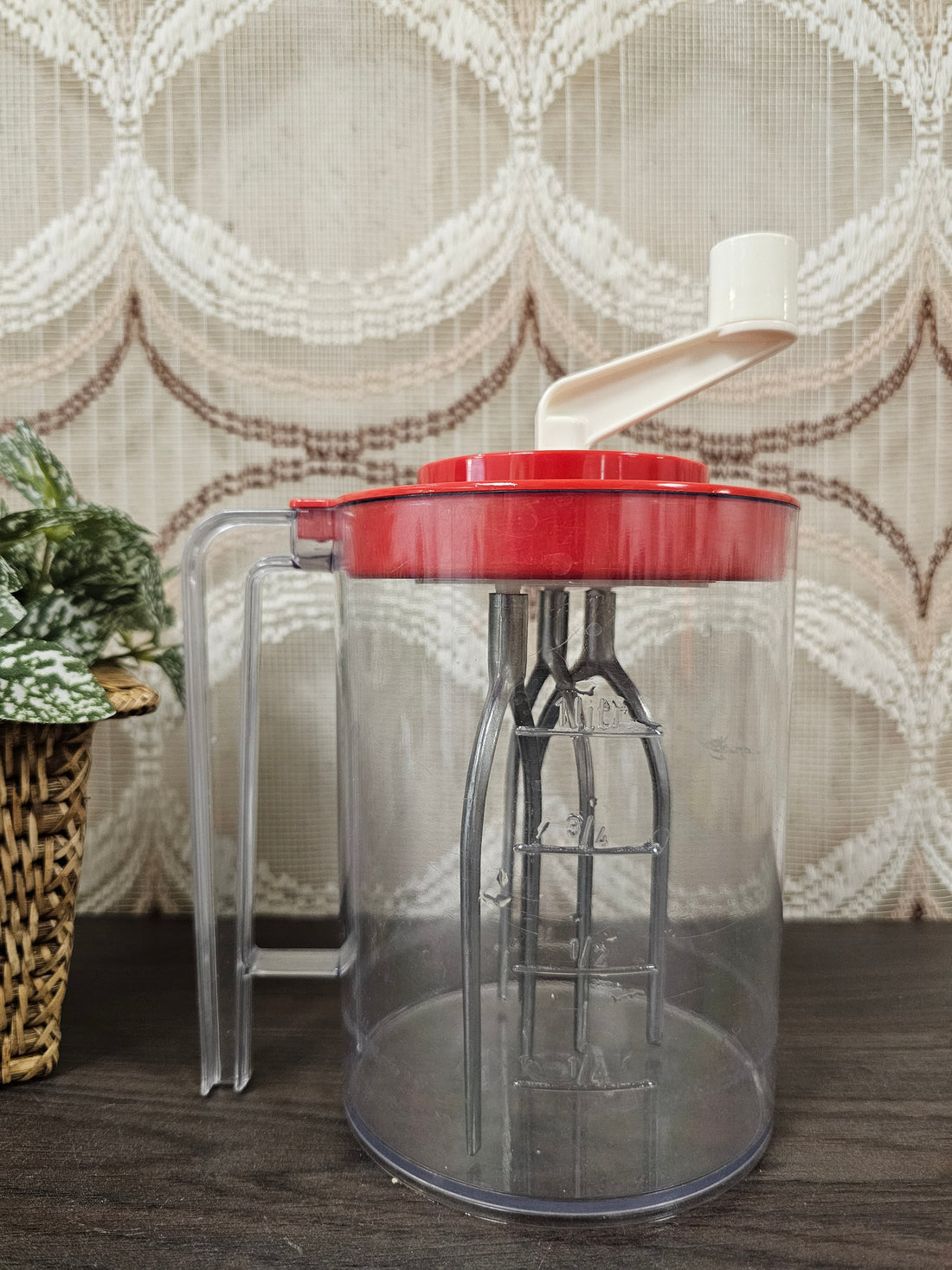 Plastimat slagroomklopper – handmatige kunststof klopper vintage