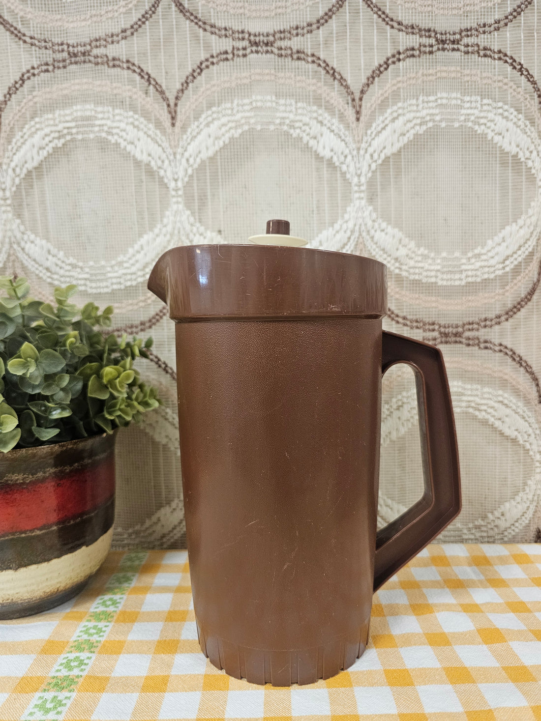 Tupperware bruine kan 2 liter