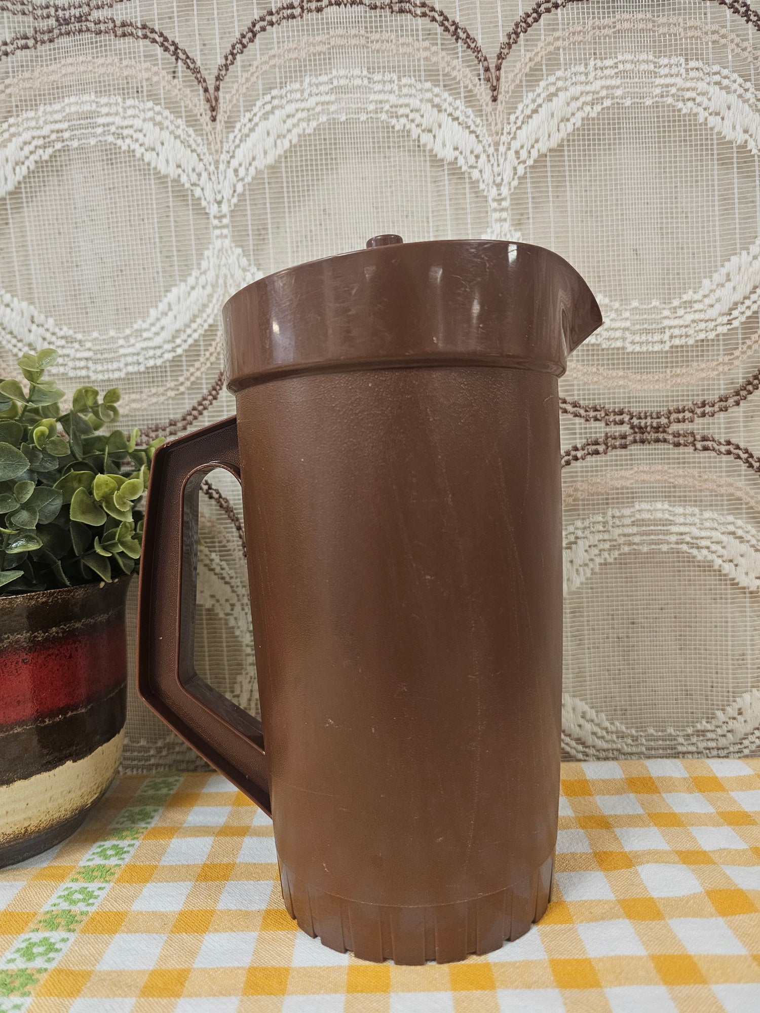 Tupperware bruine kan 2 liter