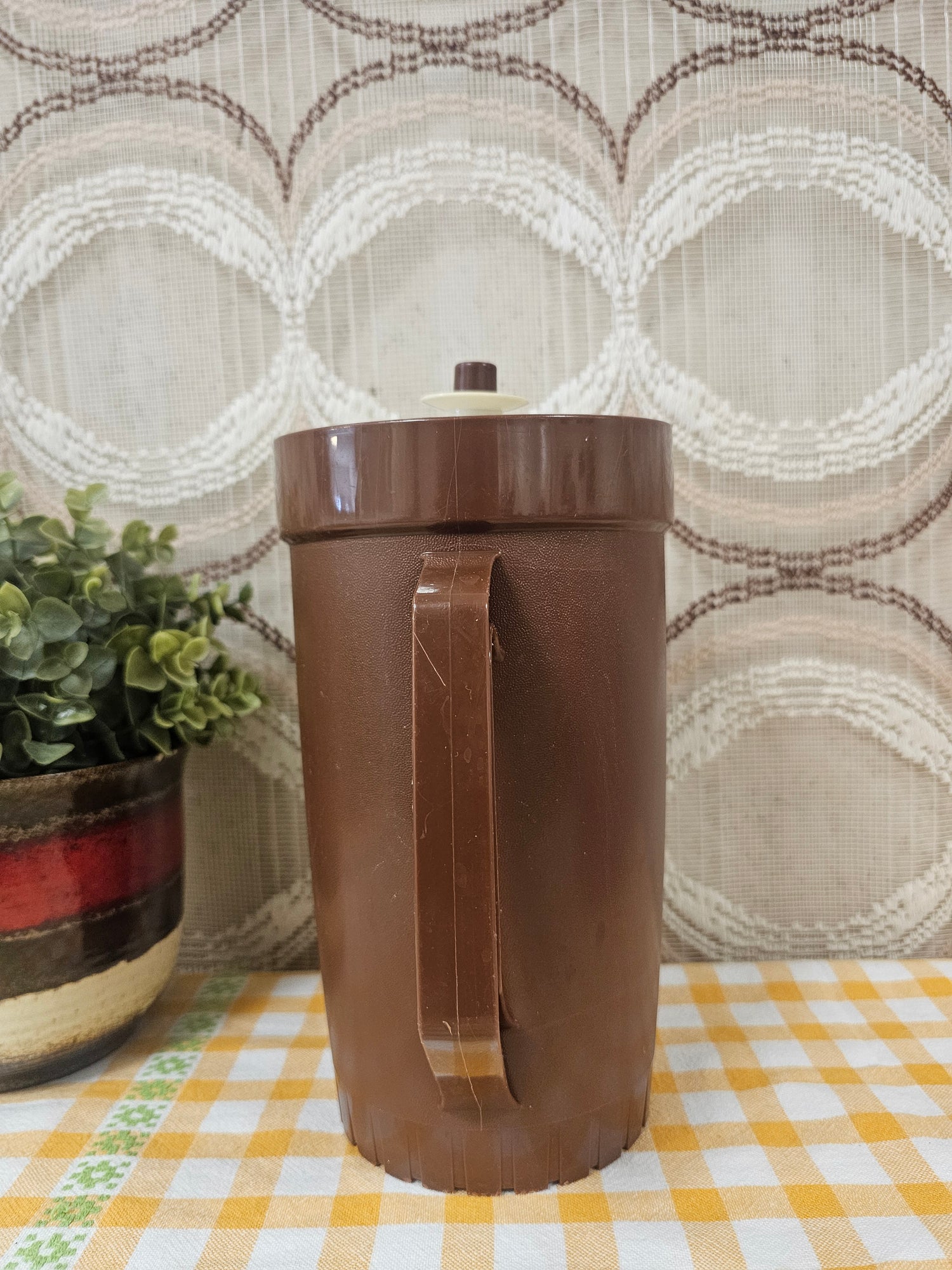 Tupperware bruine kan 2 liter
