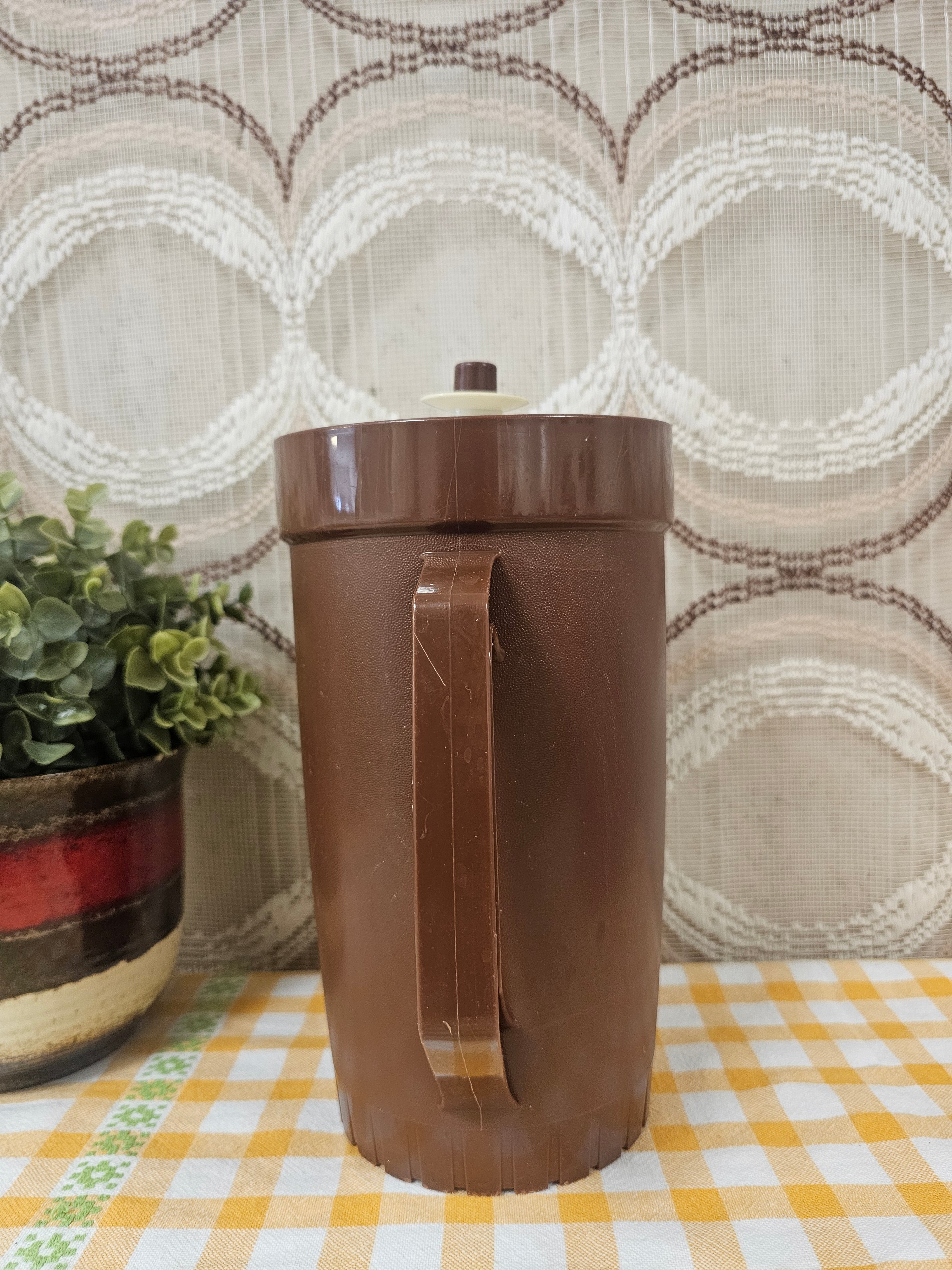Tupperware bruine kan 2 liter