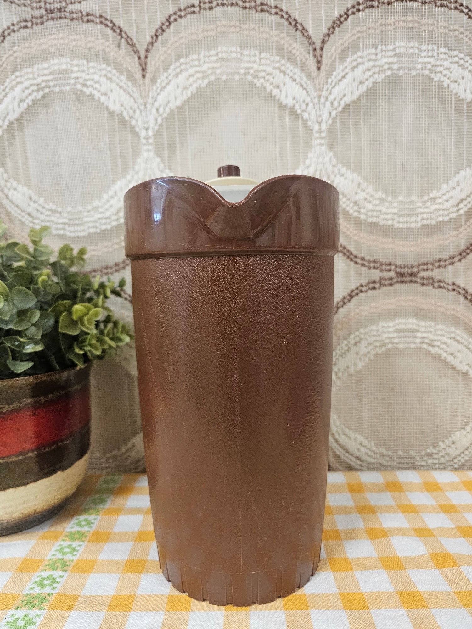Tupperware bruine kan 2 liter