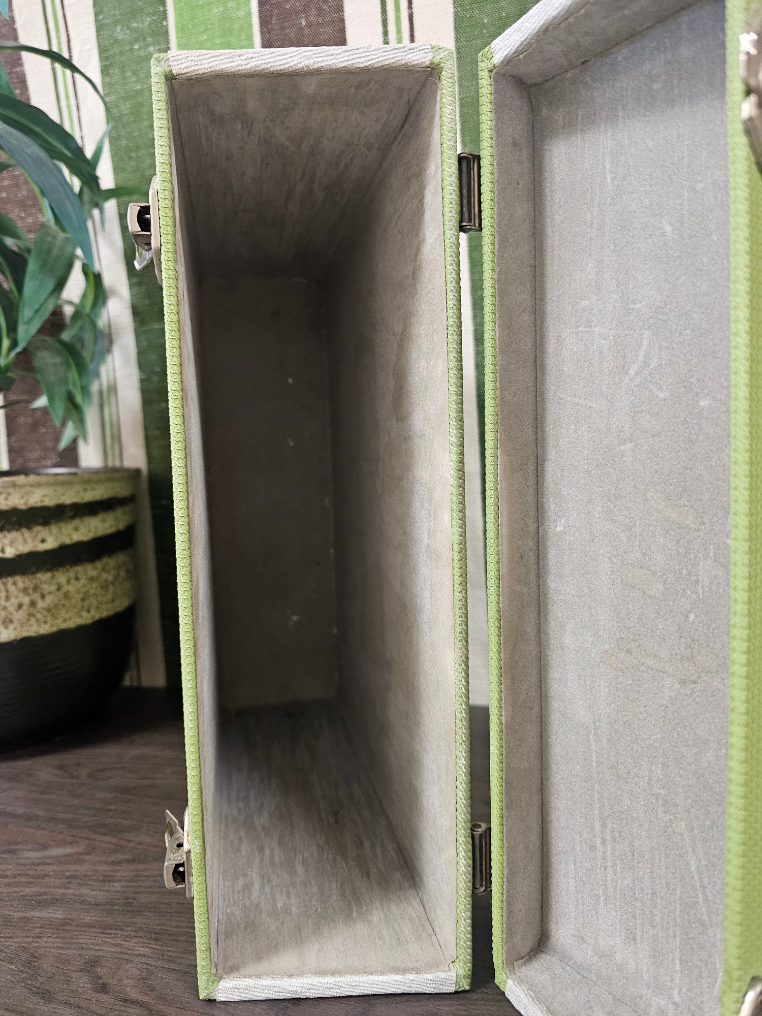 Lp platenkoffer koffer groen met grijs