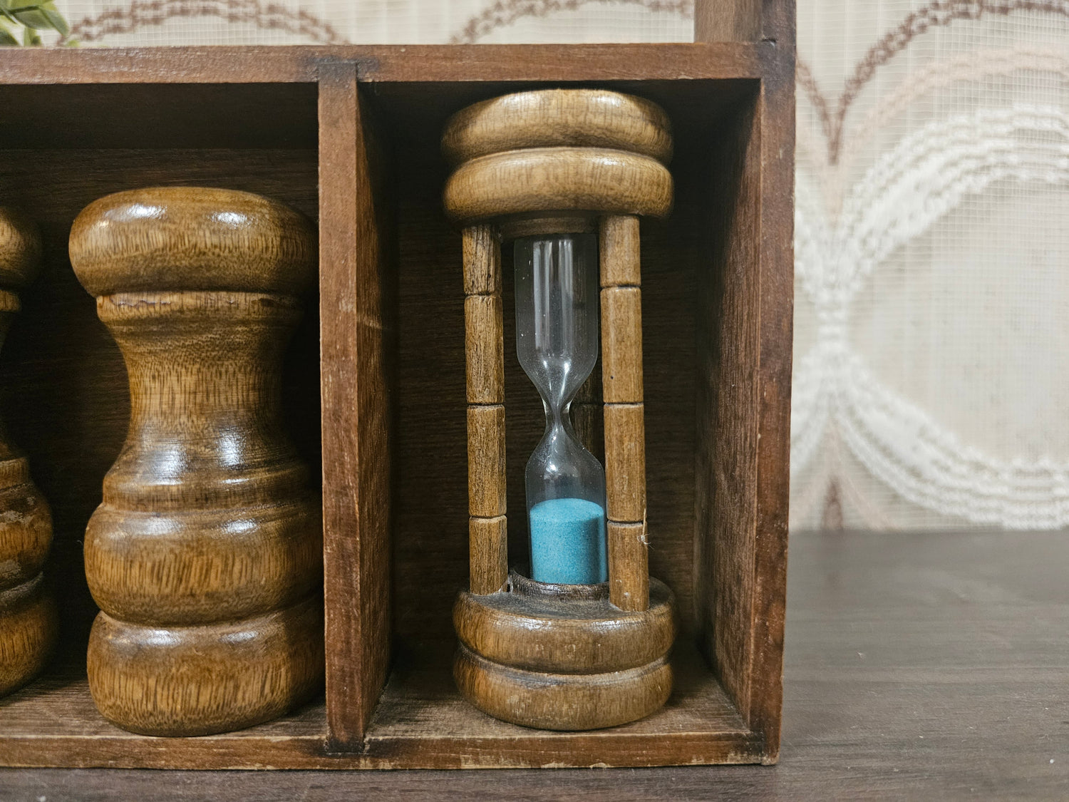 Houten keukenrek peper zout zandloper