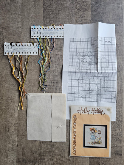 Lanarte borduurpakket Holly Hobbie meisje bij de brievenbus