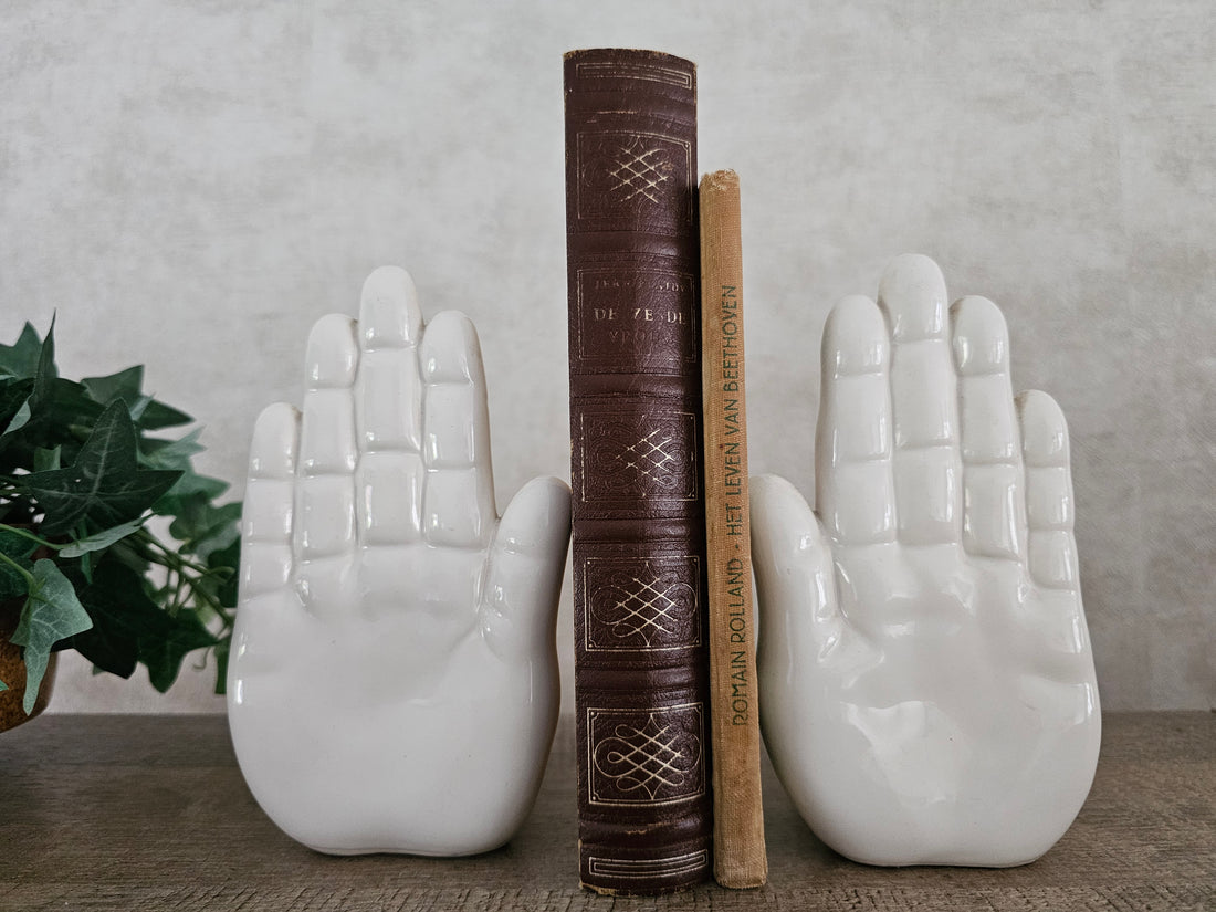 Jaren 80 wit keramiek hand boekensteun