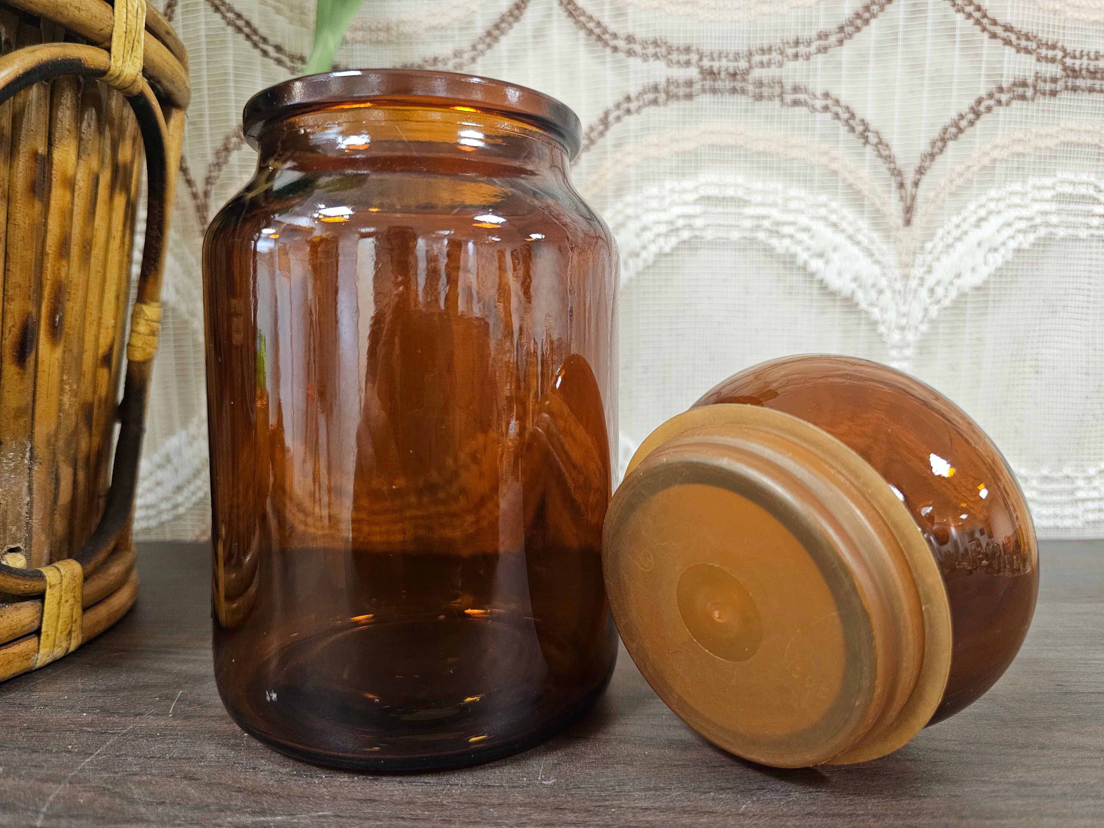 Bruine glazen apothekerspot