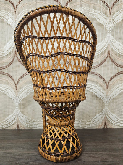 Pauwenstoel rotan poppenstoel 31 cm
