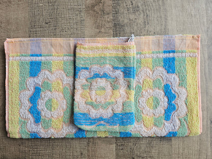 Vintage handdoek pastel bloemen