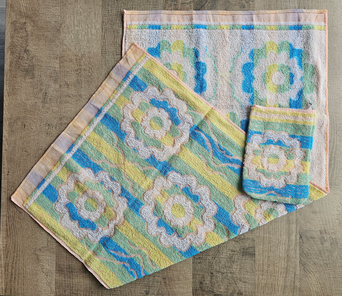 Vintage handdoek pastel bloemen