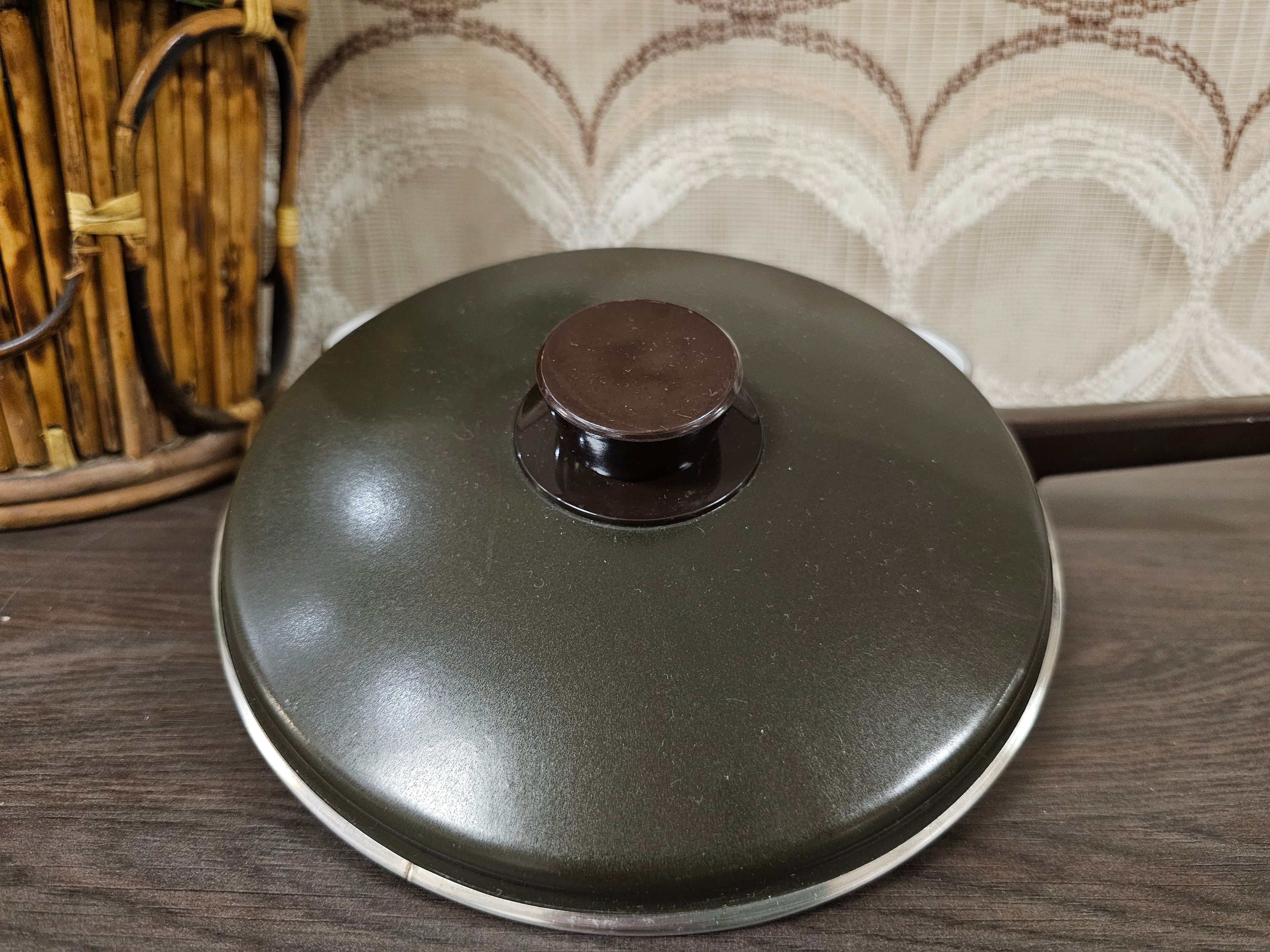 Brabantia Bayon hapjespan – 22 cm vintage pan