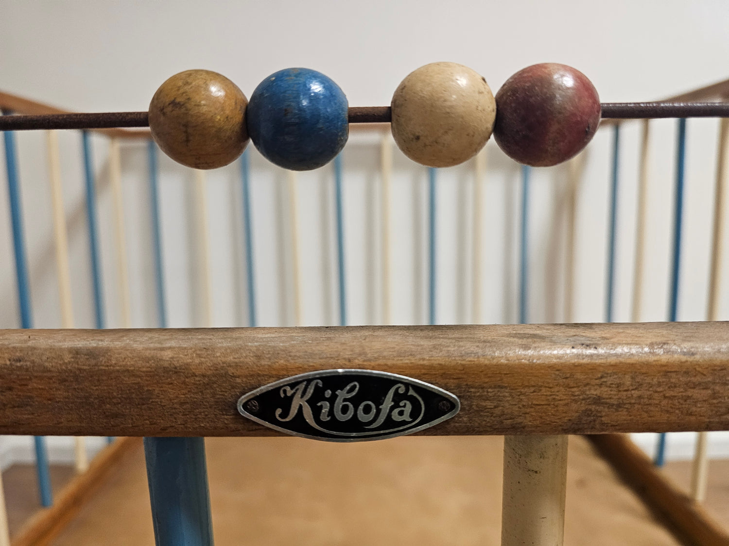 Vintage Kibofa houten box jaren 70 | Inklapbaar met kralenframe