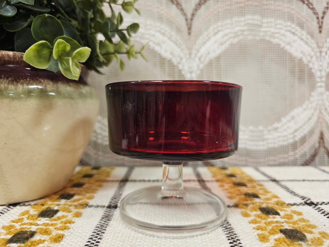 Luminarc France vintage glas rood servies jaren ’70