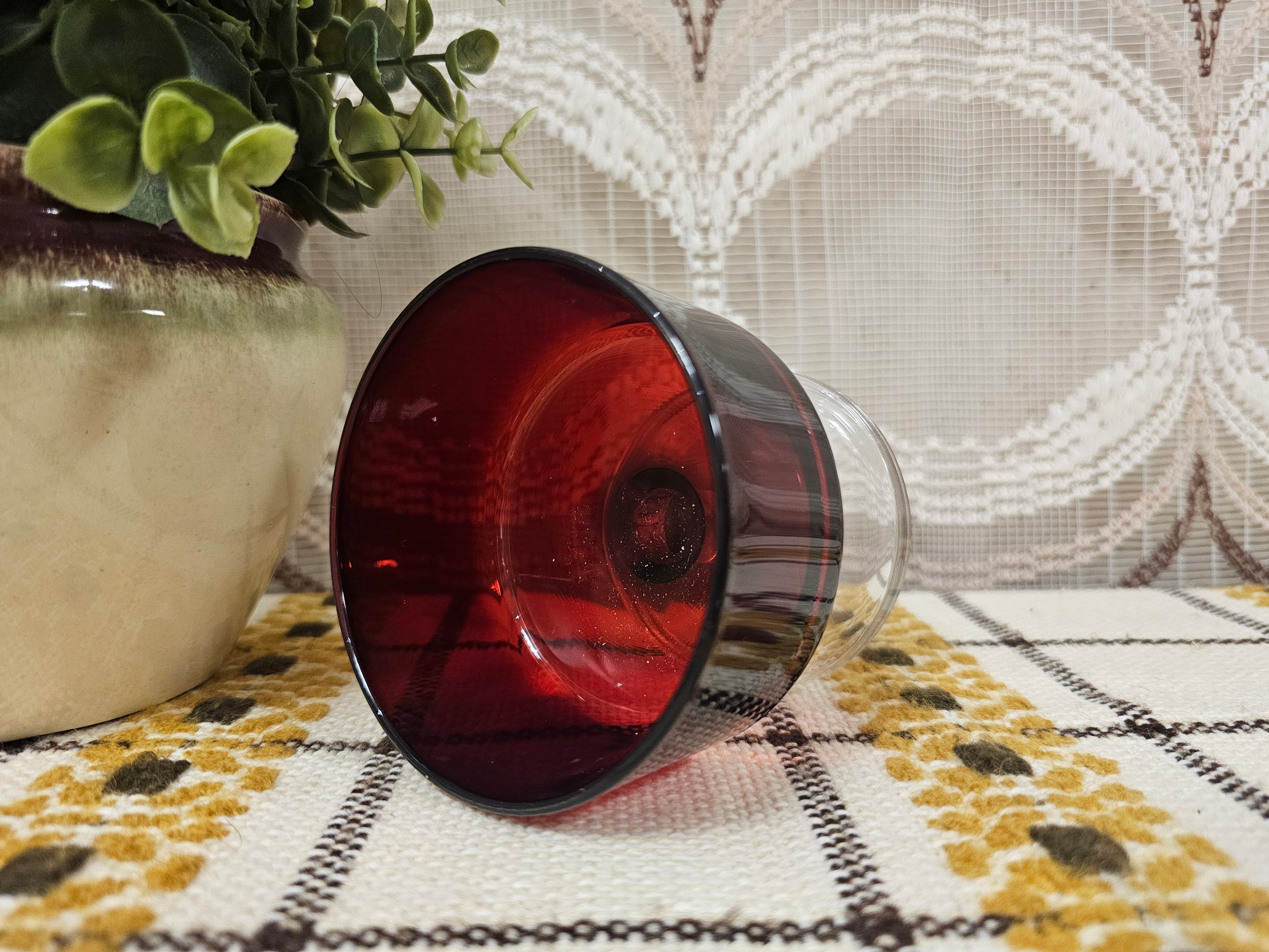 Luminarc France vintage glas rood servies jaren ’70