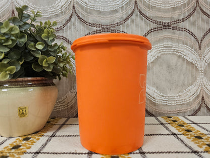 Tupperware oranje voorraad bus 15,5 cm