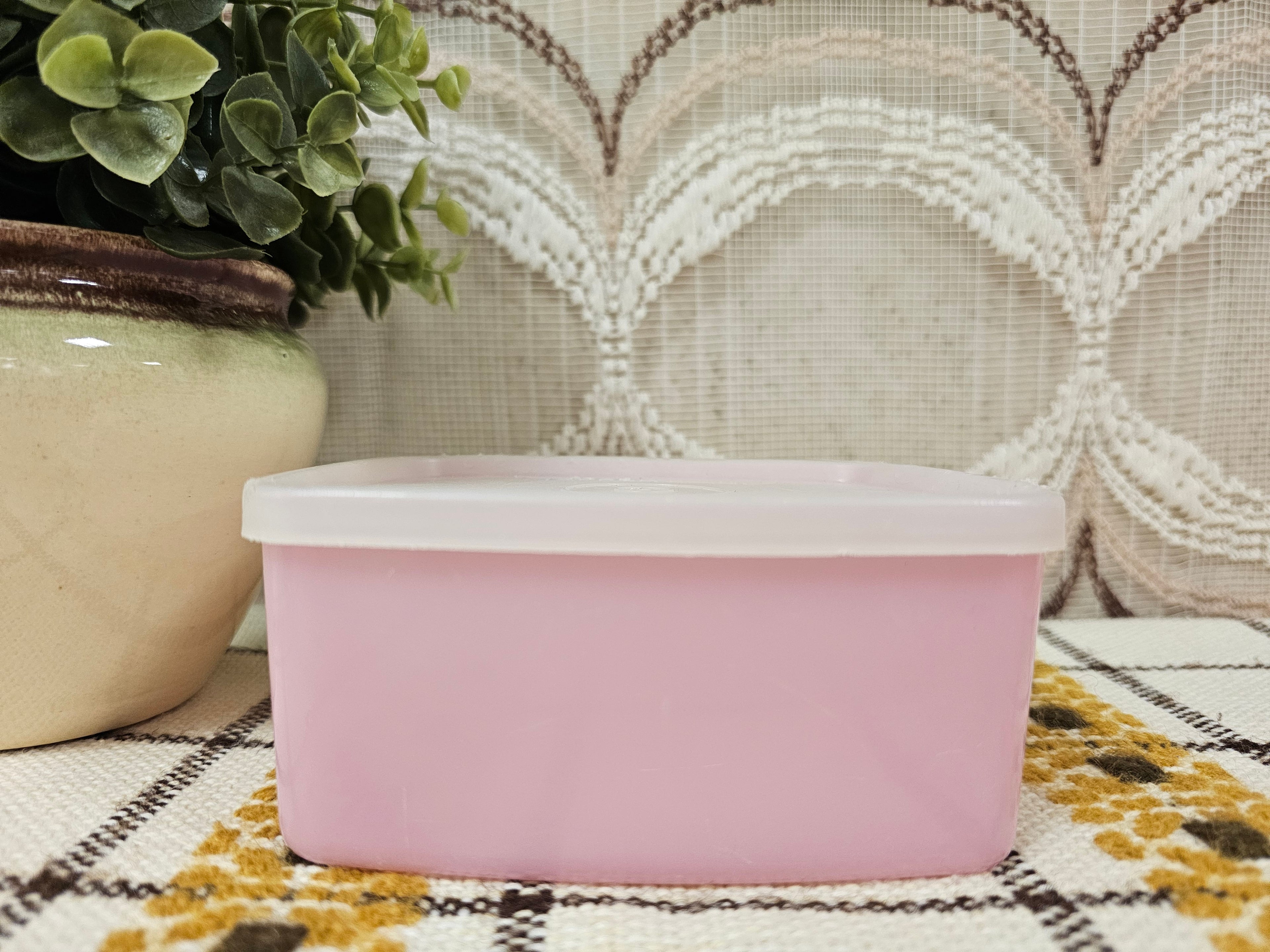 Tupperware bakje vierkant roze