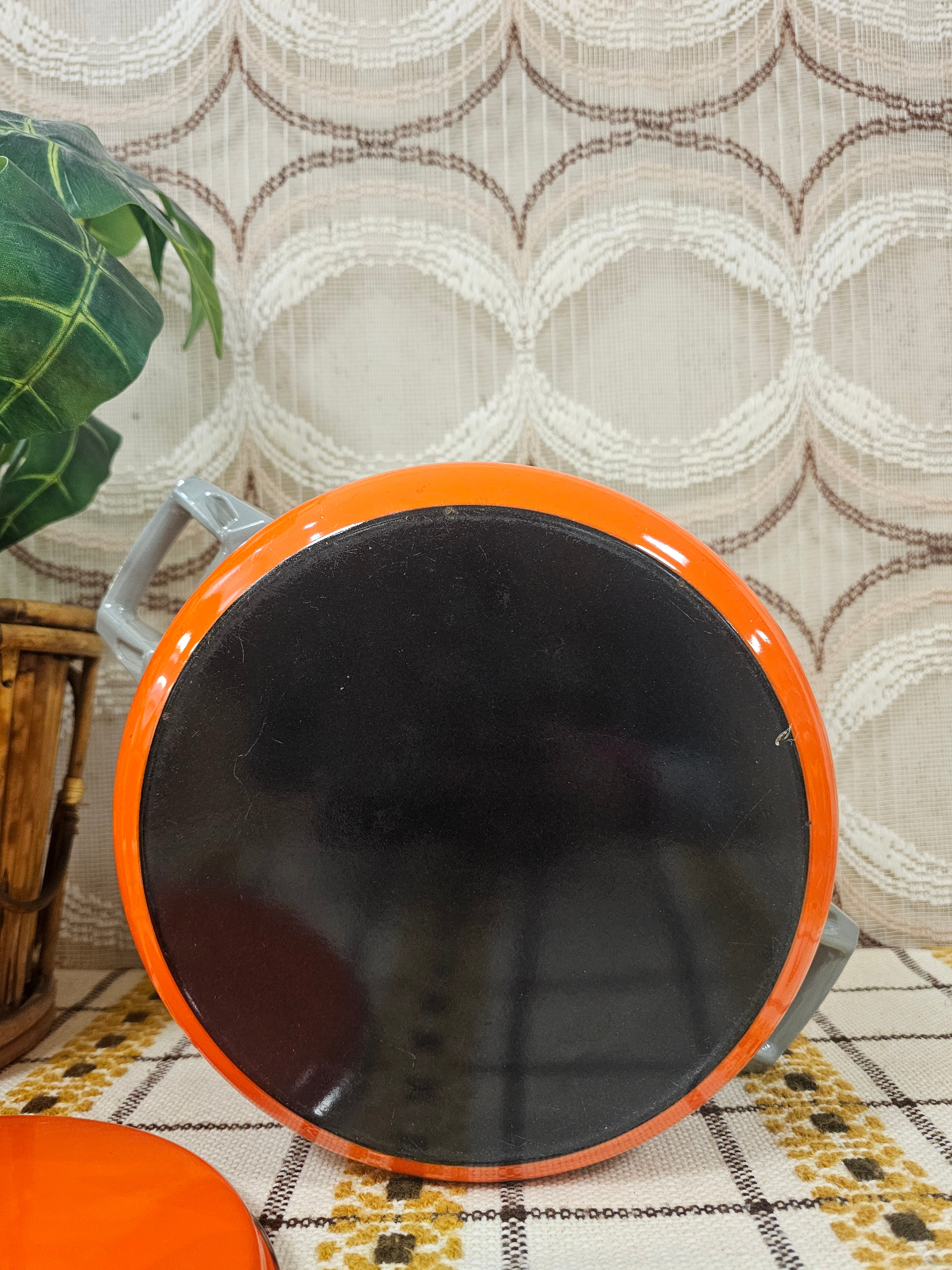 Brabantia pan Diana bloemmotief jaren ’70 – Ø 24,5 x 11 cm