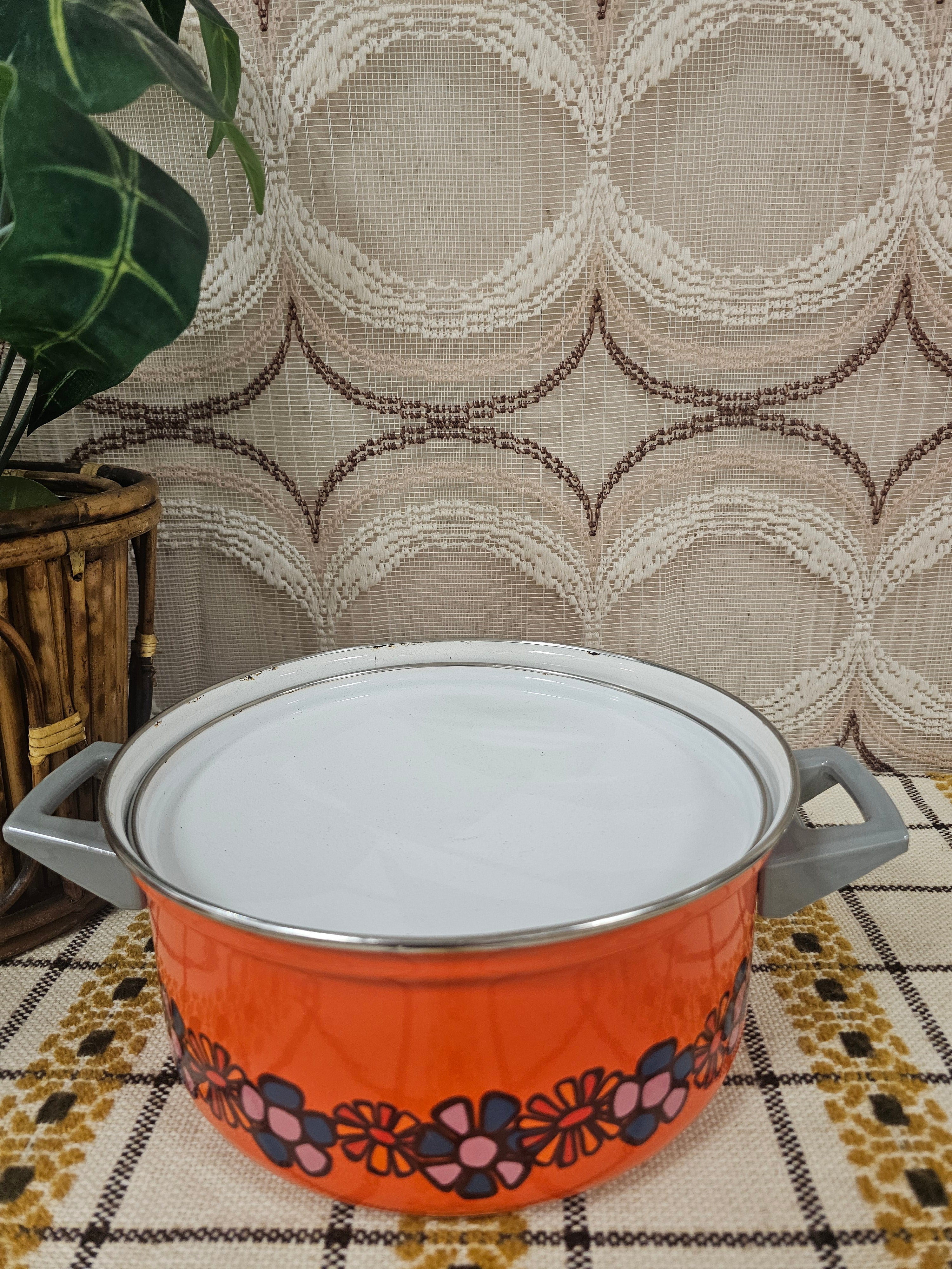 Brabantia pan Diana bloemmotief jaren ’70 – Ø 24,5 x 11 cm