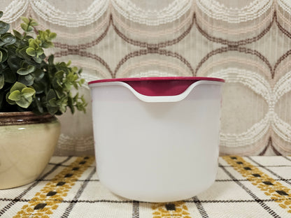 Tupperware maatbeker 2 liter  met roze deksel