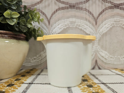 Tupperware melkkannetje creme - geel