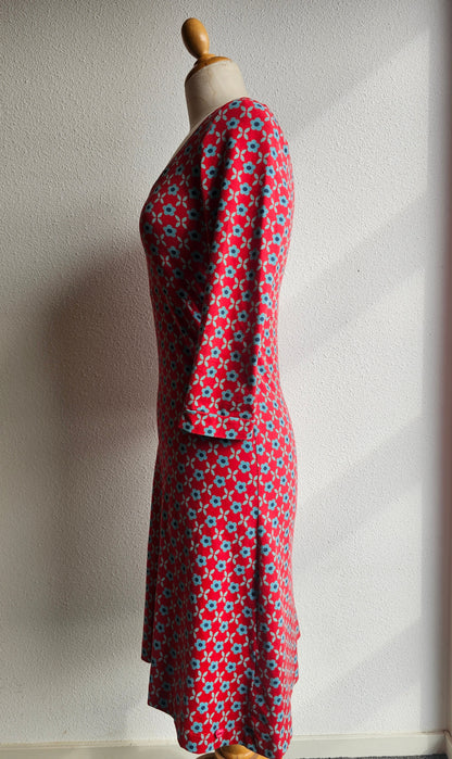 Retro Tante Betsy jurk rood met blauwe bloemen – Maat S
