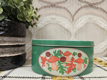 Ovaal groen blik met paddenstoelen – 15 x 6,5 x 10 cm