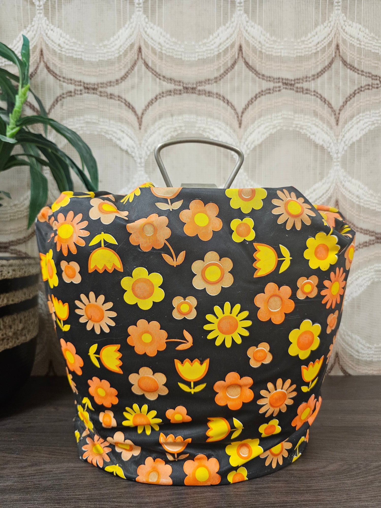 Vintage theebeurs met knip bloemenprint oranje geel