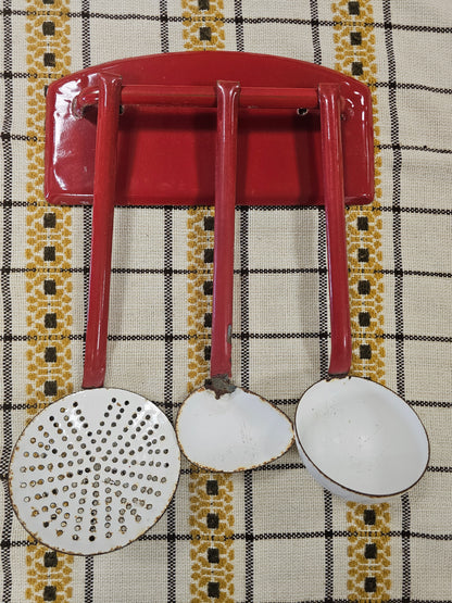 Vintage emaille lepelrek rood compleet met lepels