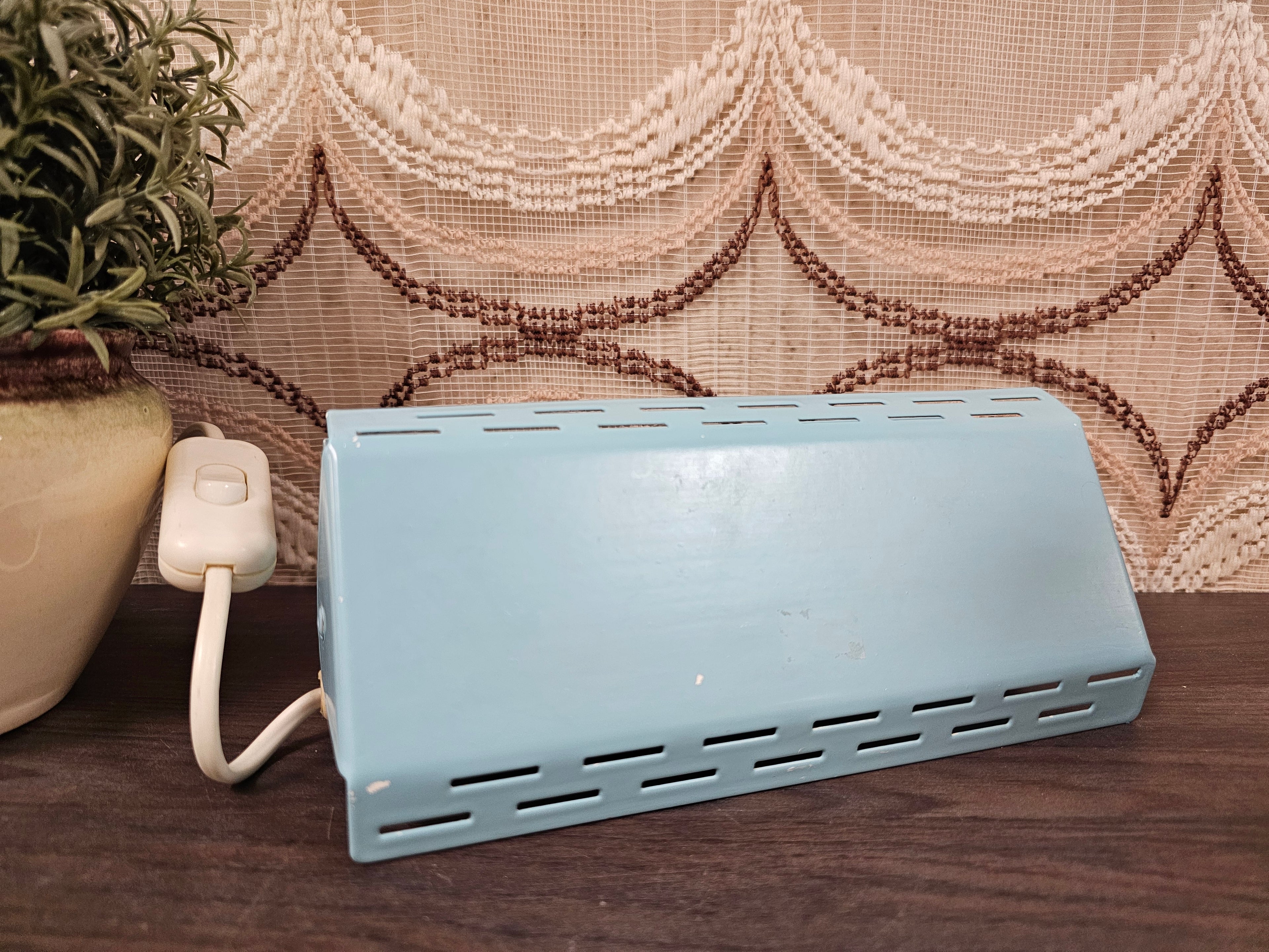 Lichtblauw metalen wandlamp Massive