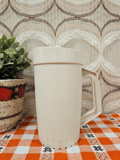 Tupperware kan cremekleur