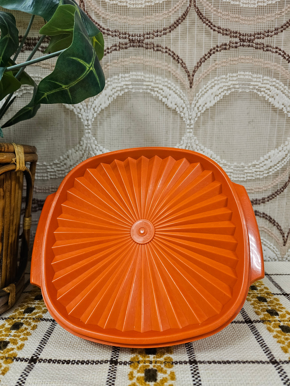 Vintage Tupperware kom met zonnedeksel oranje jaren ’70