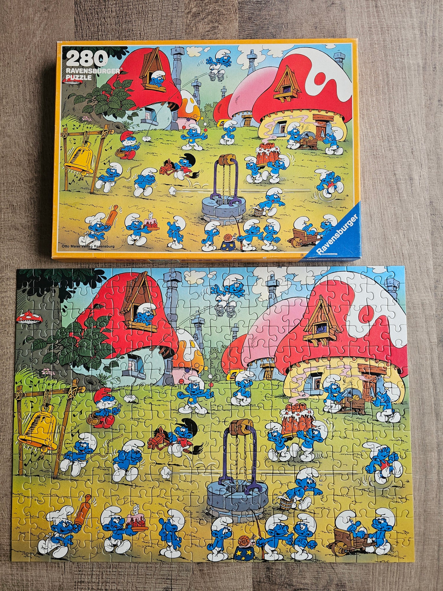 Ravensburger puzzel Smurfen 1983 In het dorp van de Smurfen 280 stukjes