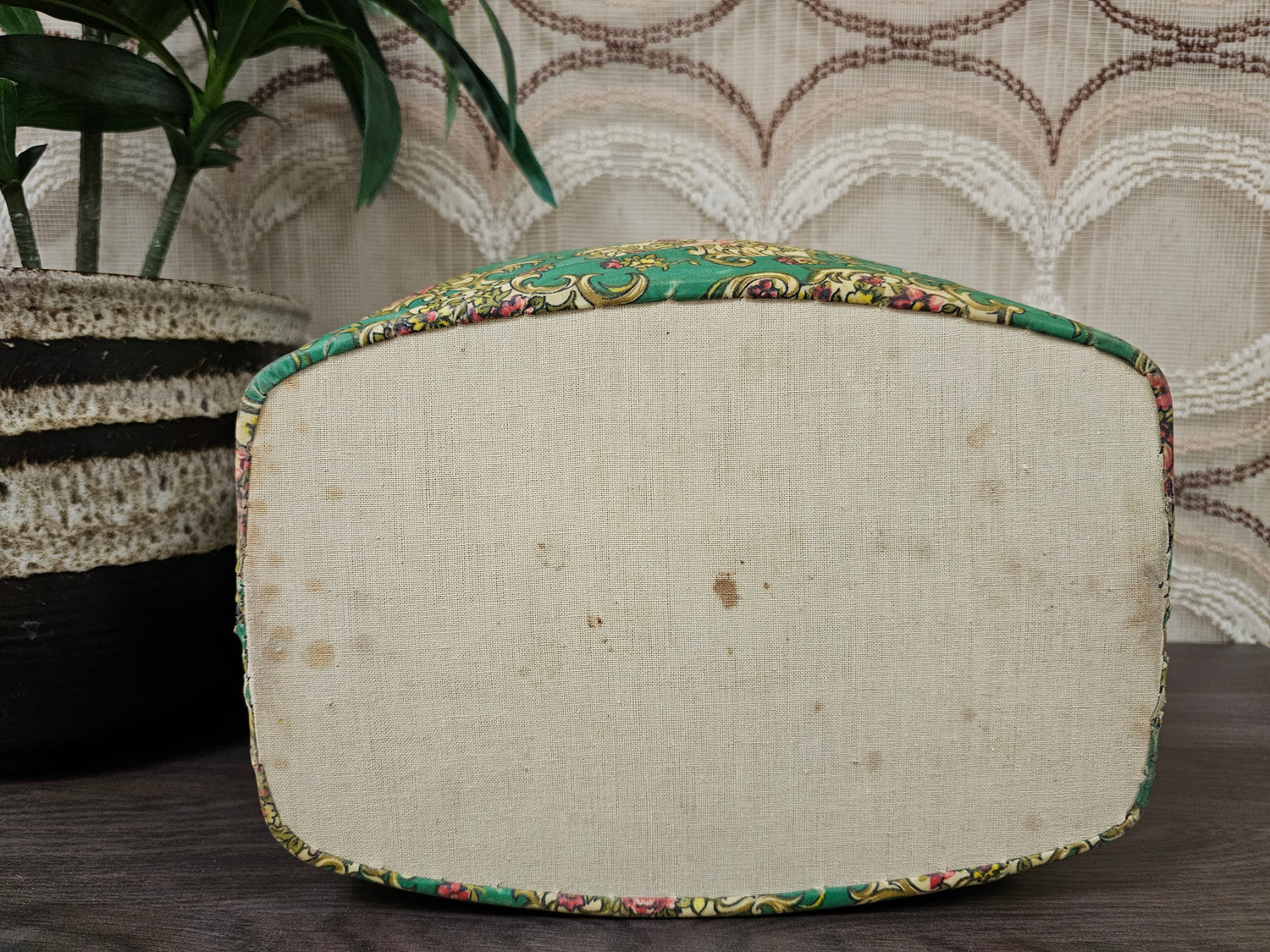 Vintage theebeurs met knip groen bloemenpatroon