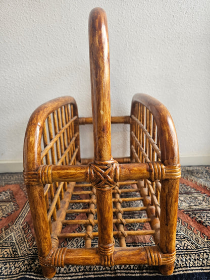 Rotan lectuurmand vintage | 44x44x23,5 cm | Tijdschriftenhouder