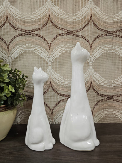 Set witte keramieken langnek katten 26,5 en 20 cm hoog