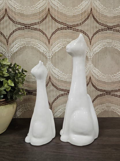 Set witte keramieken langnek katten 26,5 en 20 cm hoog