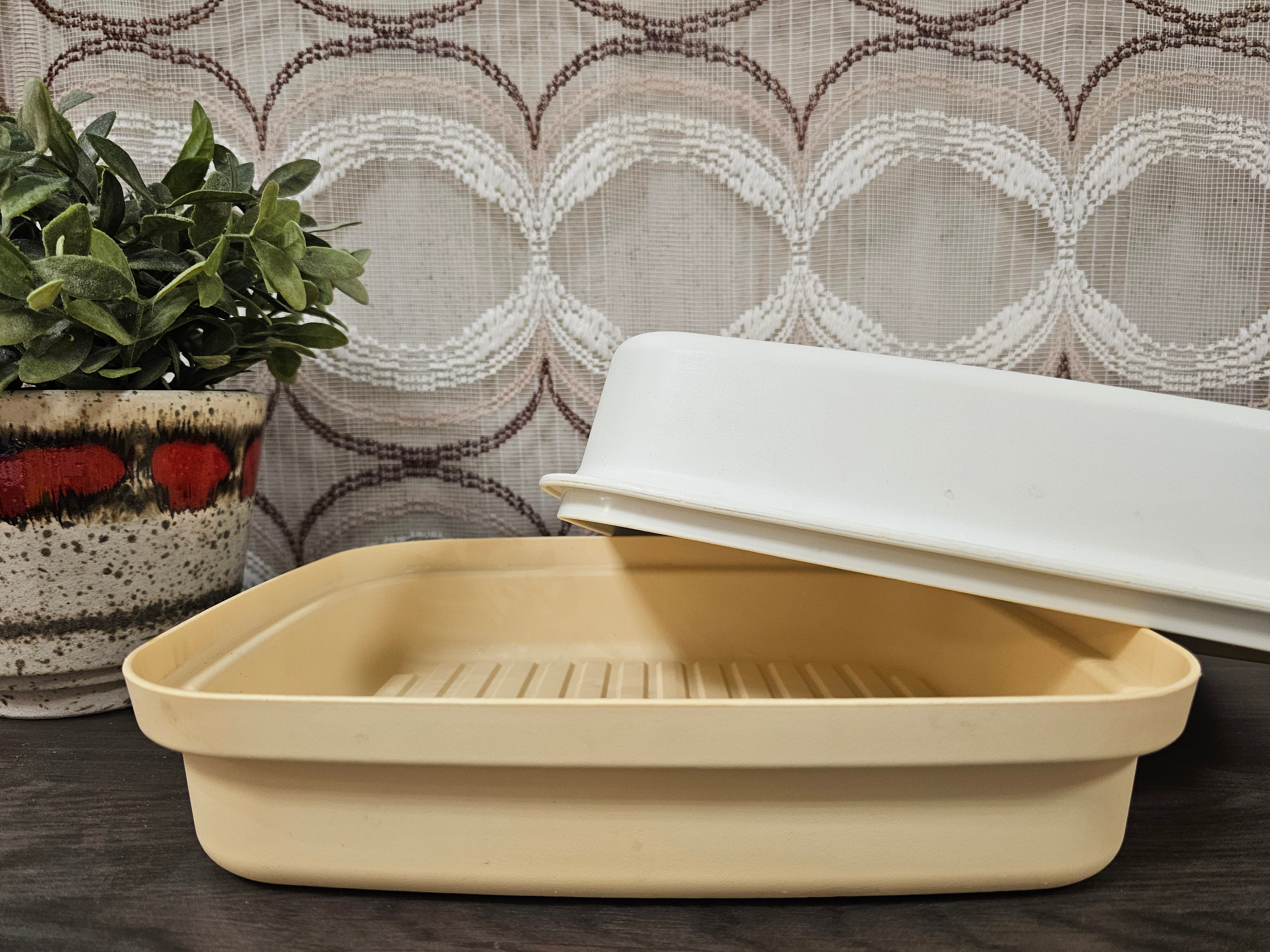Tupperware Kornuit vintage brood / kaasdoos