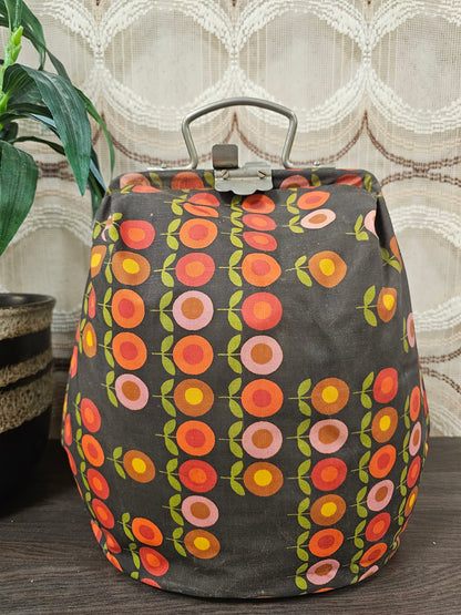 Vintage theebeurs met knip van Nelle bruin met bloemen