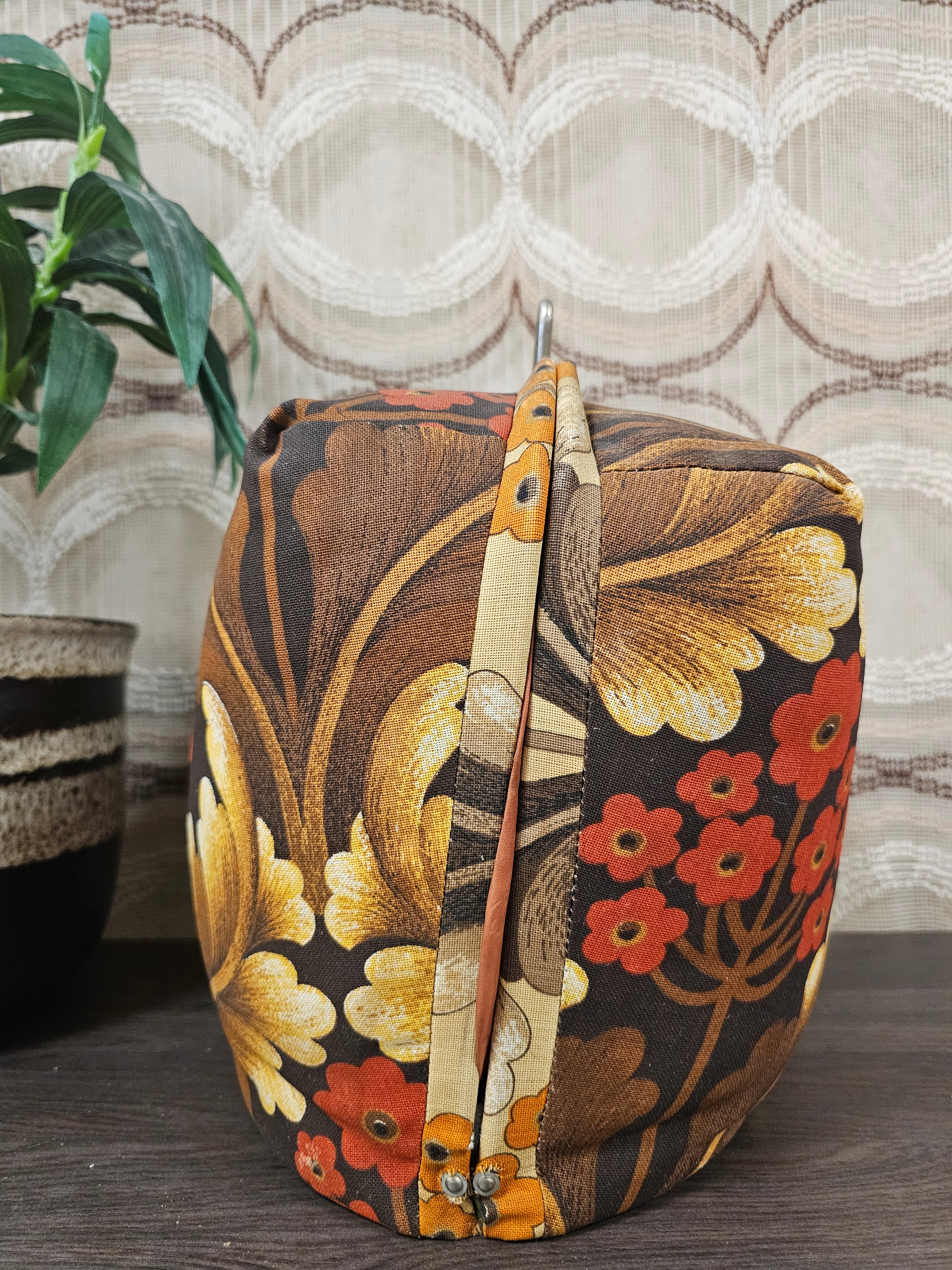 Vintage theebeurs met knip bruine bladeren