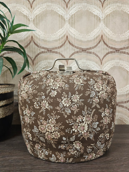 Vintage theebeurs met knip bruin beige bloemen