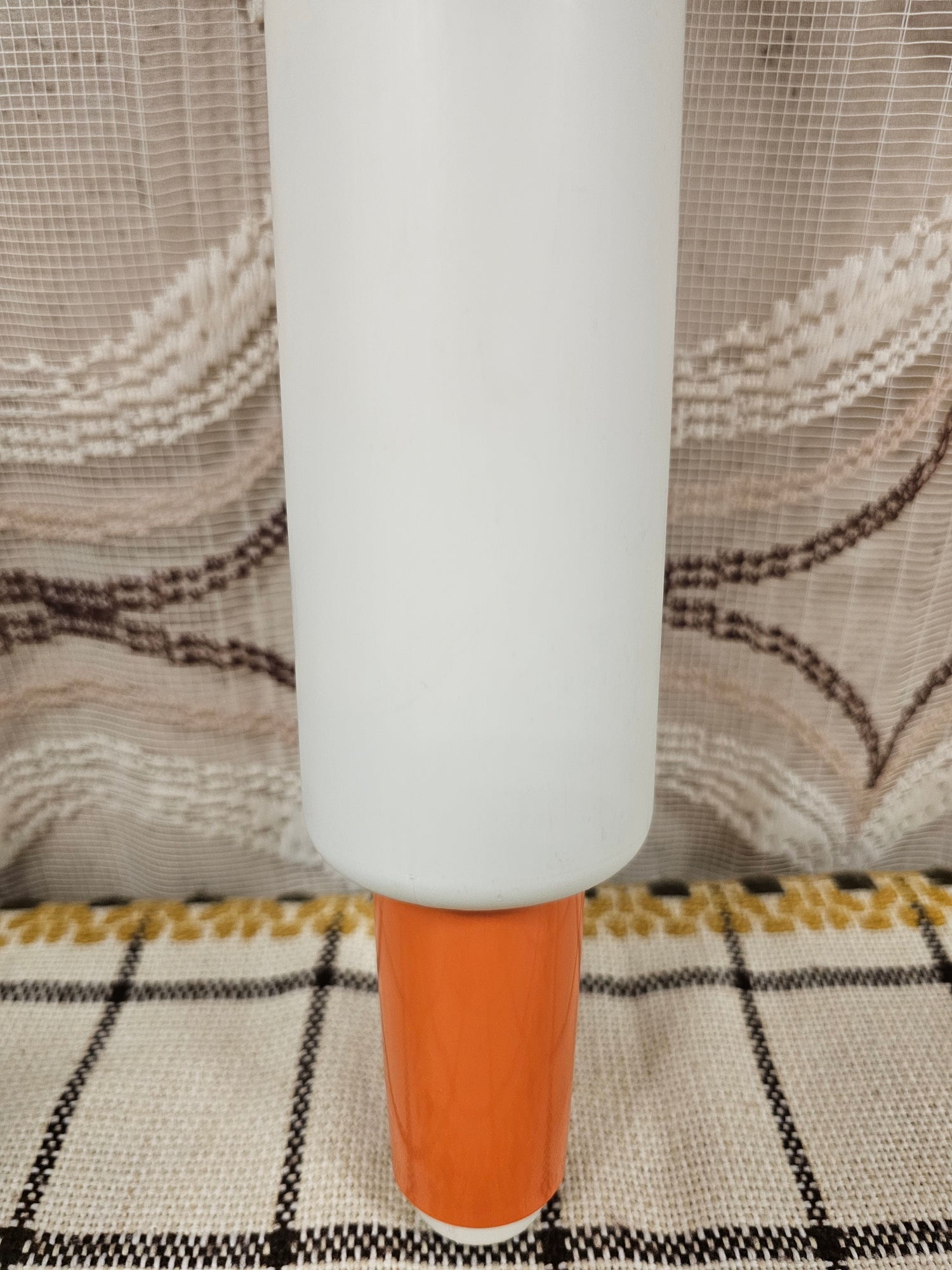 Tupperware deegroller wit | Oranje handvatten | Vulbaar met water | 46 cm