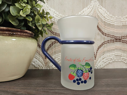 Thee beker matglas bosvruchten