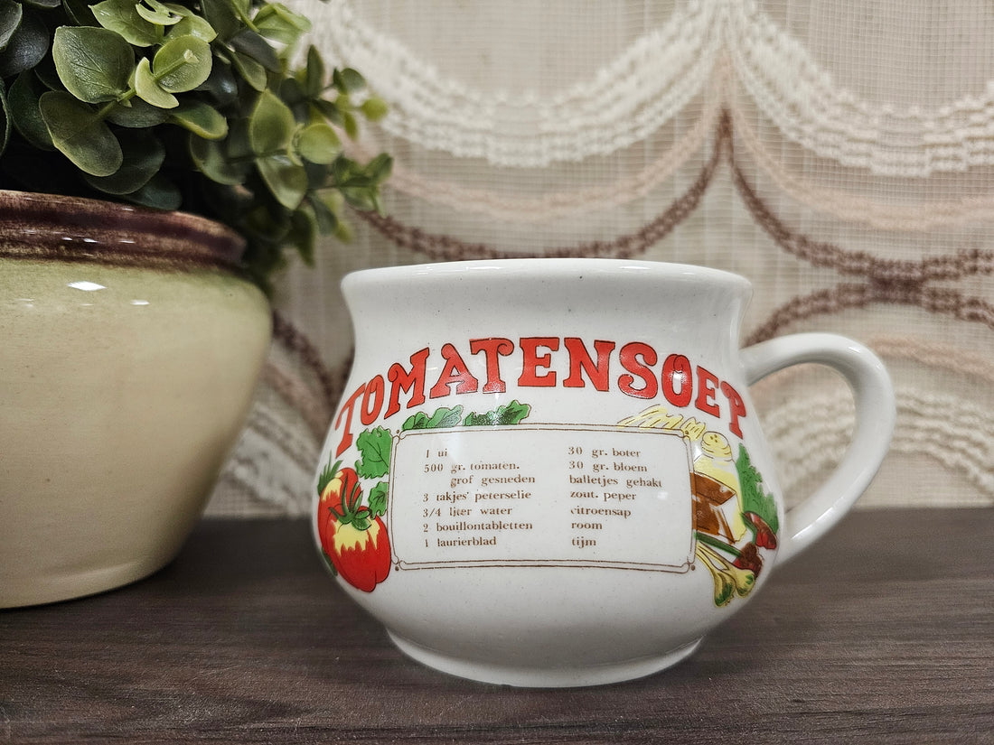 Vintage witte soepkom Tomatensoep